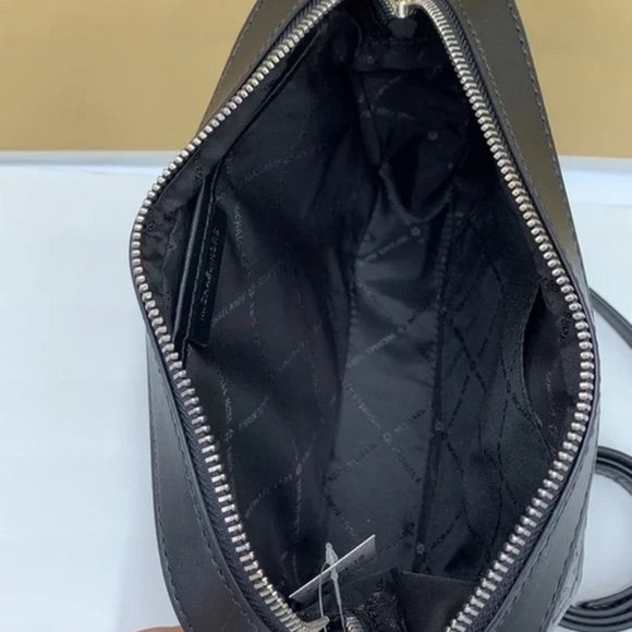 MICHAEL KORS LARGE EAST WEST CROSSBODY BLACK - Picture 13 of 16